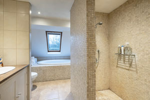 Photo 29- click for photo gallery